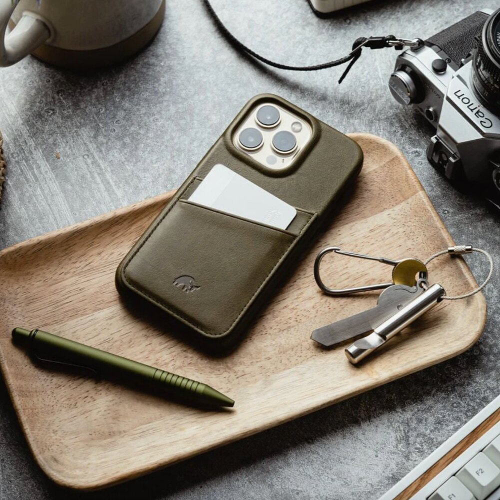 Bullstrap Minimalist Portfolio Case, MAVERICK (Green), iPhone 16 Pro Case, NEW - Picture 3 of 14